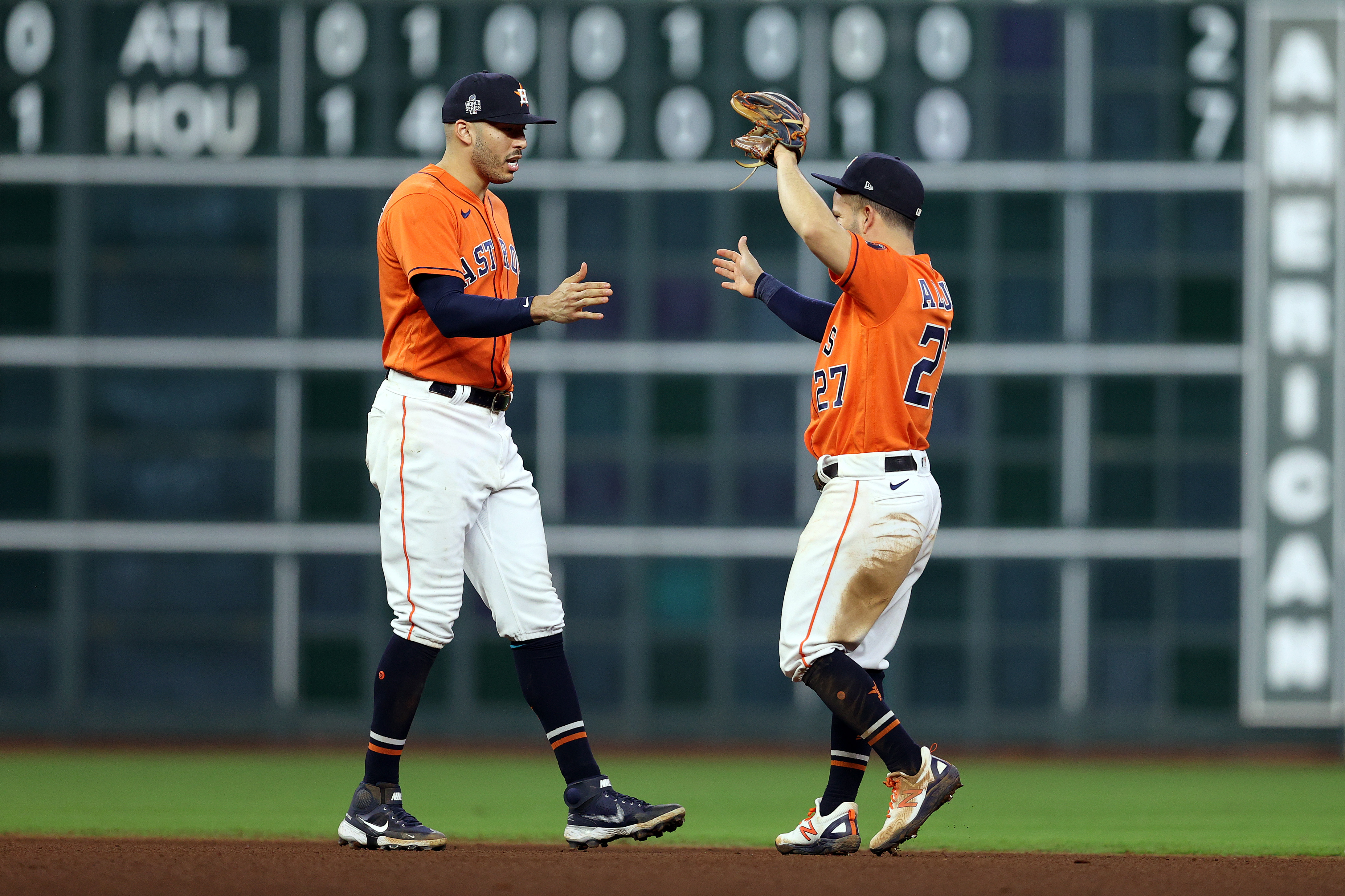 Houston Astros: The timeframe the team expects Carlos Correa to be out