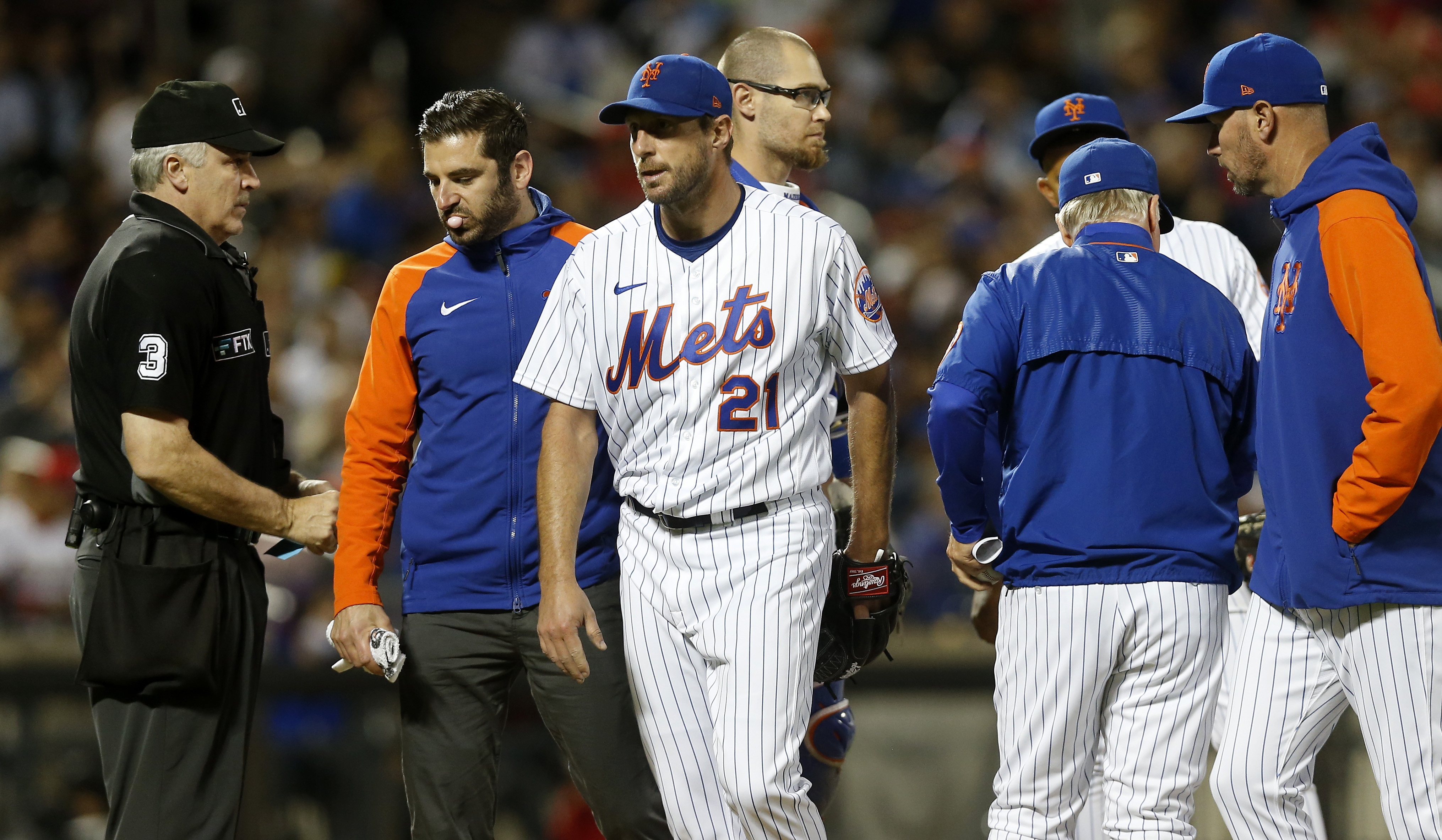 Jacob deGrom injury update: Mets ace leaves after three innings with sore  shoulder