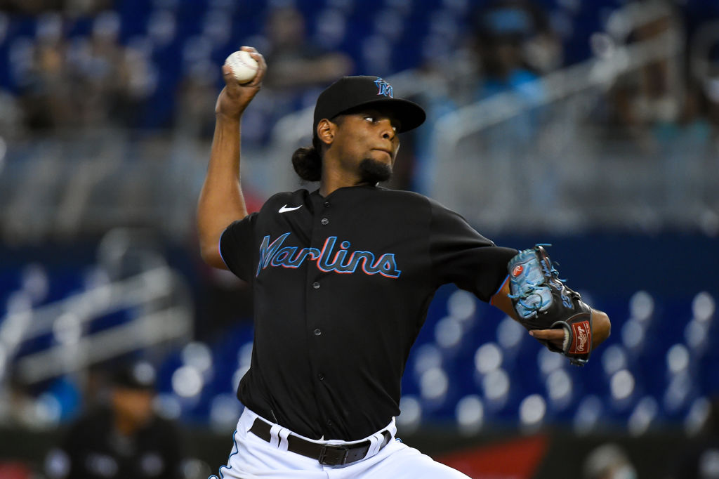 Why 91% of Marlins fans want blue uniforms worn during regular season -  Fish Stripes