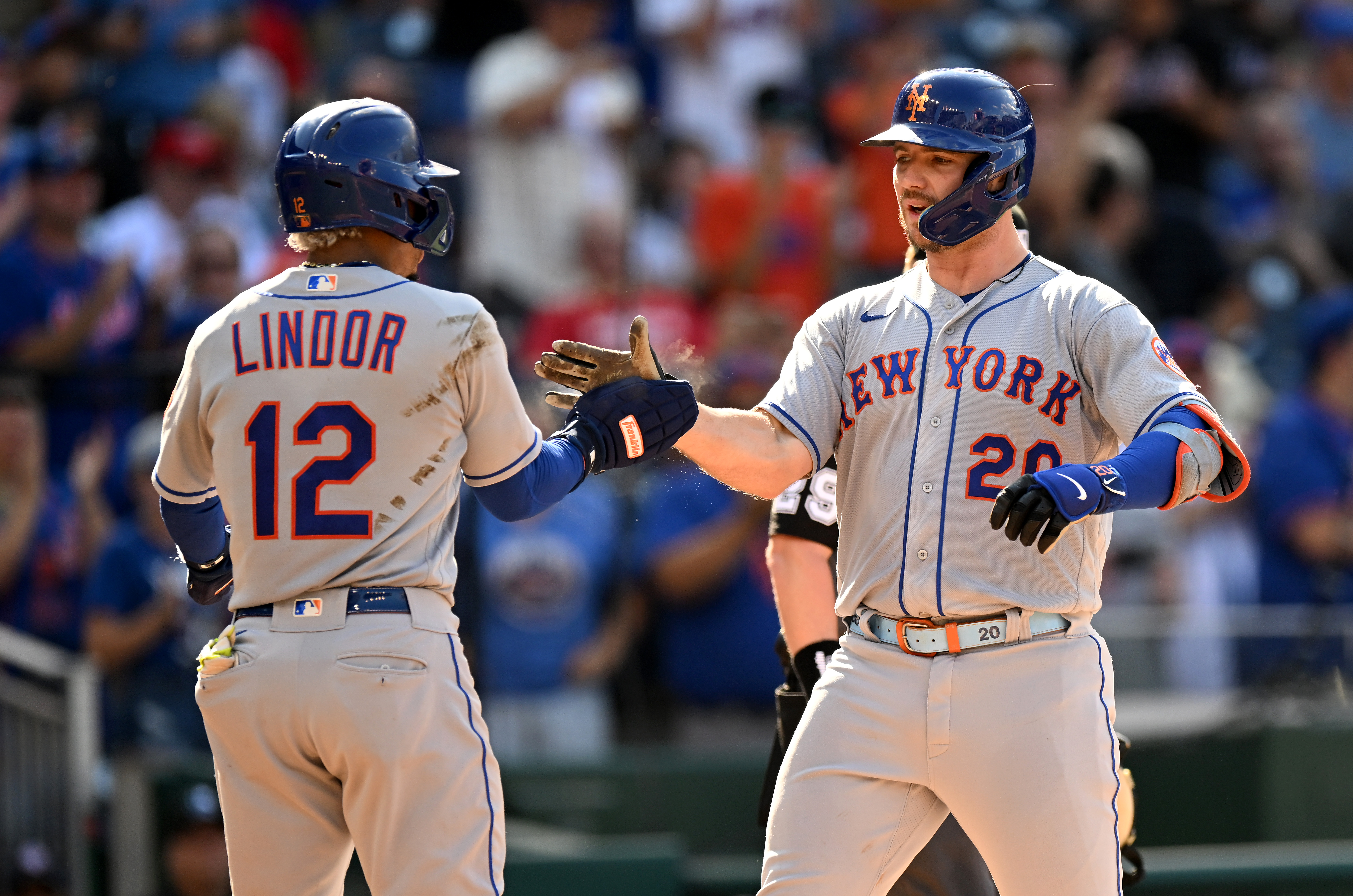 In blockbuster trade, Mets add All-Star shortstop Francisco Lindor