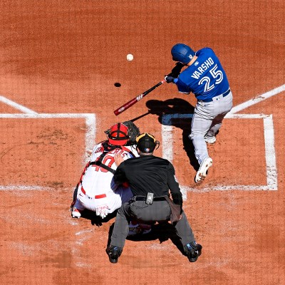 Toronto Blue Jays on X: OFFICIAL: We've acquired Gold Glove Finalist and  All-MLB Finalist OF Daulton Varsho from the Dbacks in exchange for OF  Lourdes Gurriel Jr. and C Gabriel Moreno. Welcome