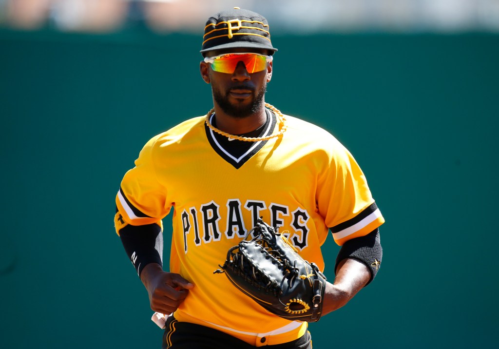 Pittsburgh Pirates Alternate Uniform - National League (NL