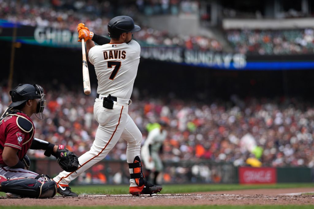 SF Giants tab surprising name as team's closer for 2022