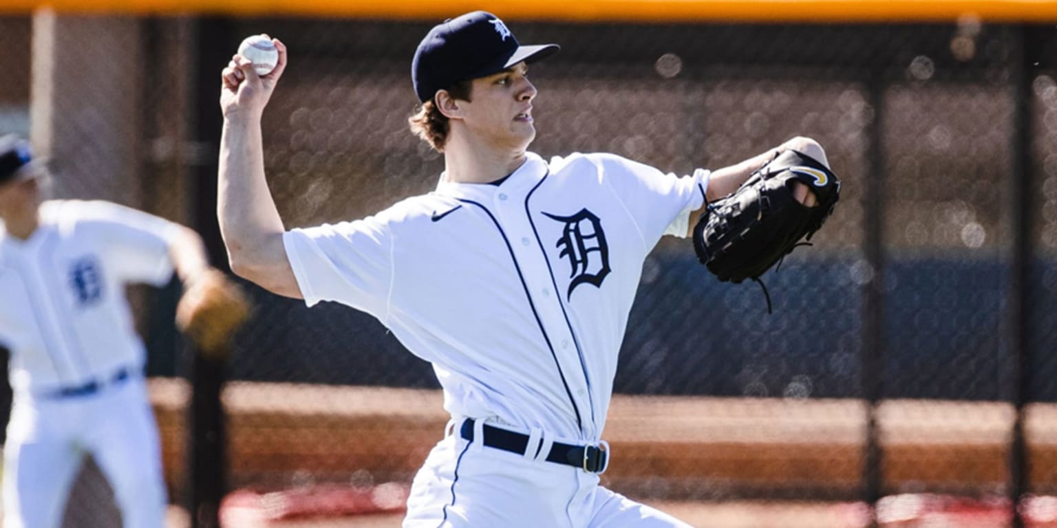 Tigers unveil new spring training uniforms